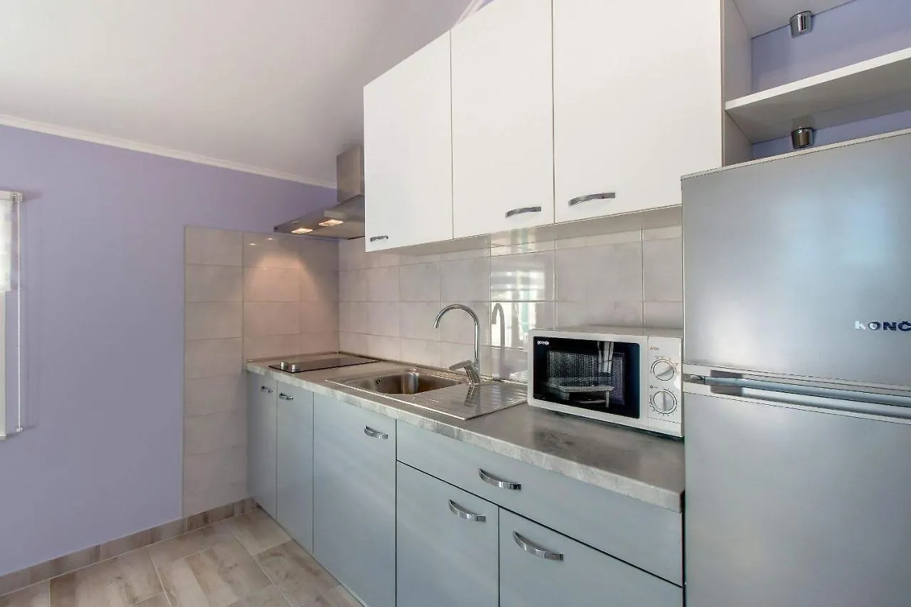 Apartments With A Parking Space Mali Lošinj