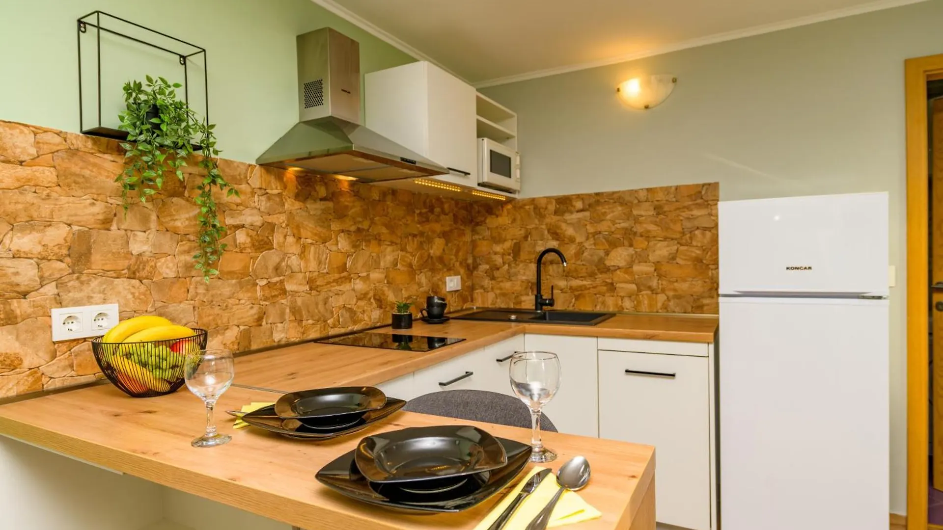 Apartments With A Parking Space Mali Lošinj